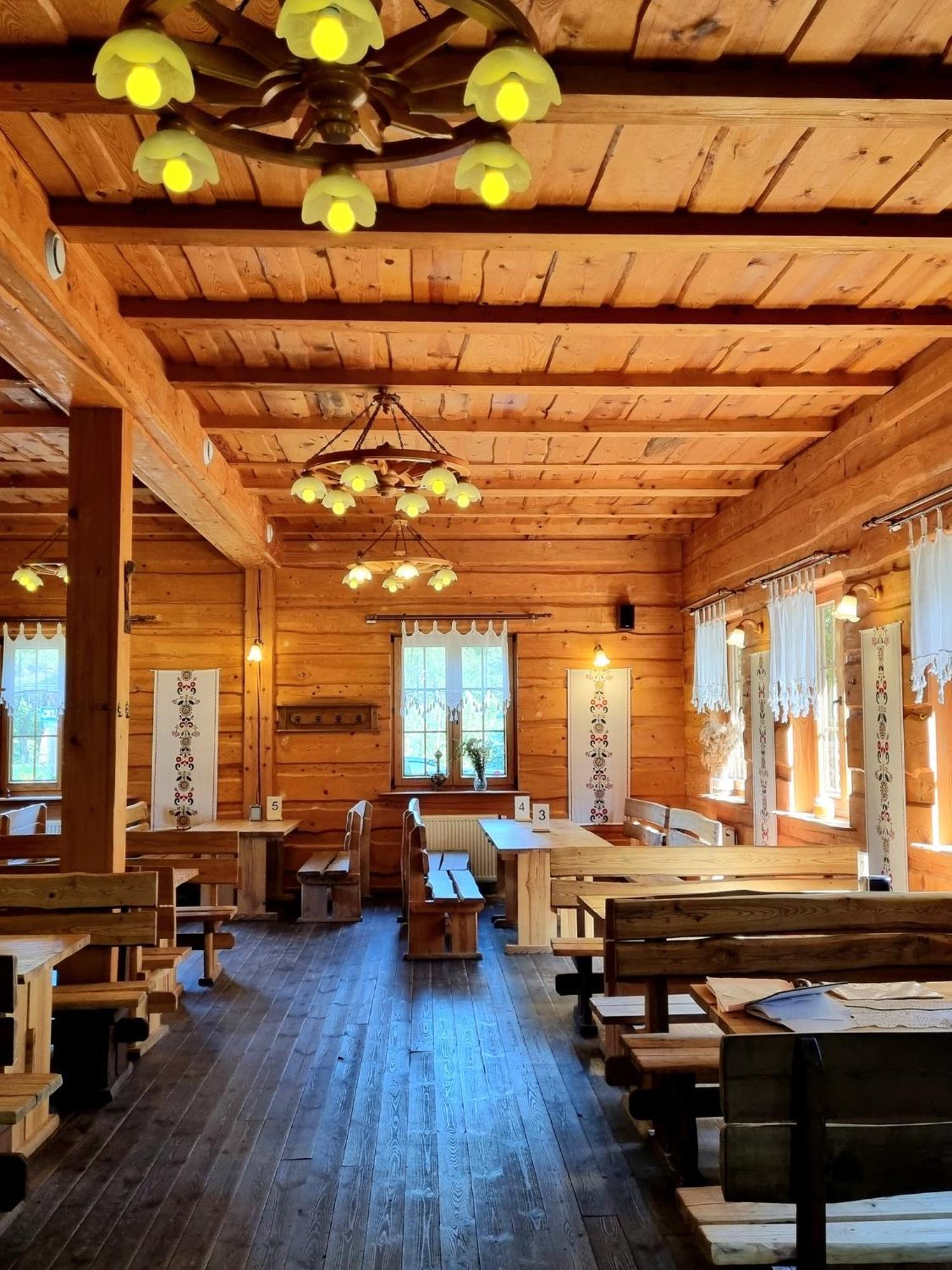Gosciniec Olecki - Karczma Margrabowa Hotel Olecko Exterior photo